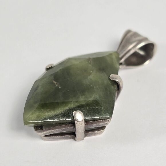 Sterling Silver 925 Green Stone Jewel Pendant 12g - Picture 3 of 8